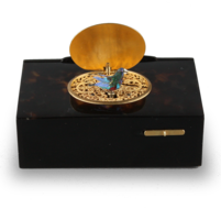 Antique Tortoiseshell singing bird box, by Bontems