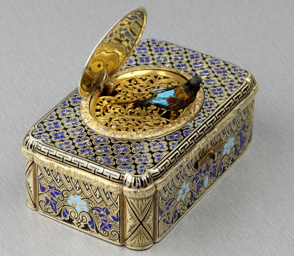 An extremely Small and rare Singing Bird Box by Jaques Bruguier