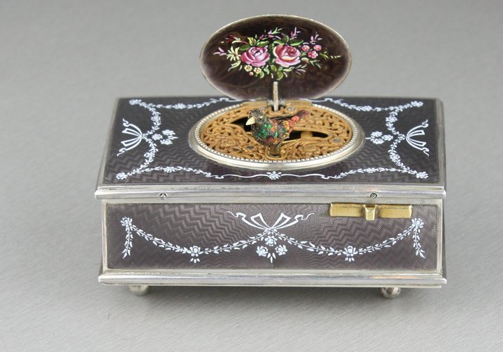 Silver and full-enamel body singing bird box, most probably by F. Cattelin