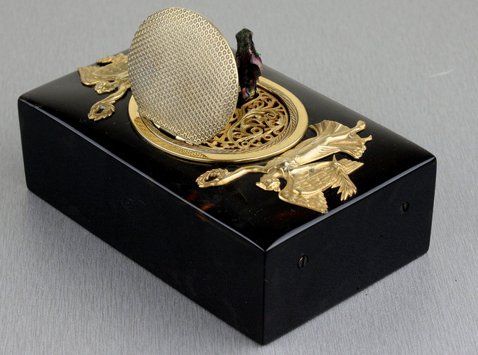 Tortoiseshell and gilt metal singing bird box, by Bontems