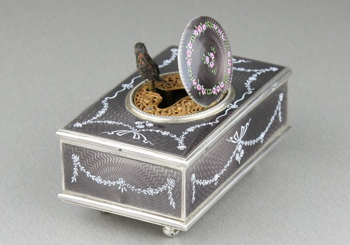 Silver and full-enamel body singing bird box, most probably by F. Cattelin
