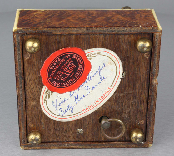 Vintage burr-yew and bone musical automaton ashtray, by Thorens